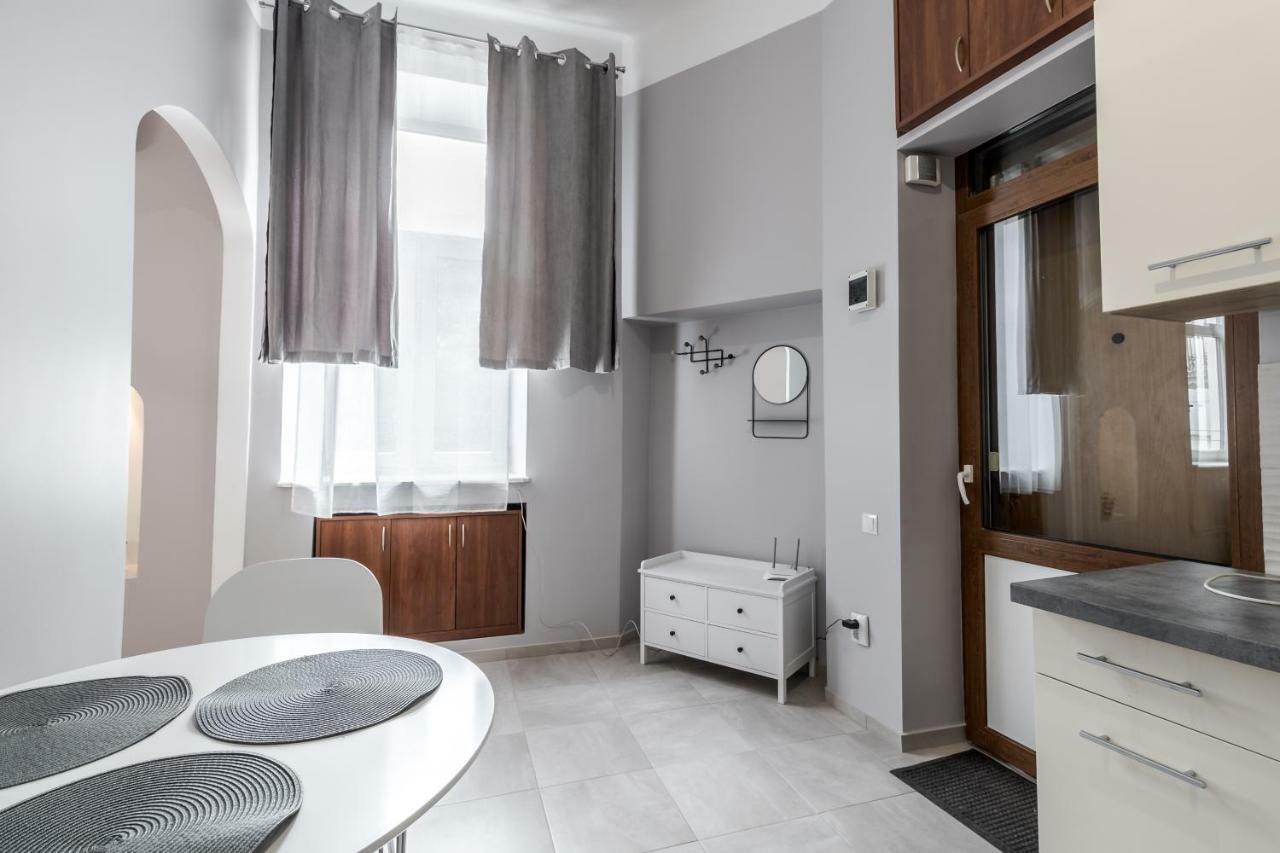 Midwheel Apartment 9 ลวีฟ ภายนอก รูปภาพ