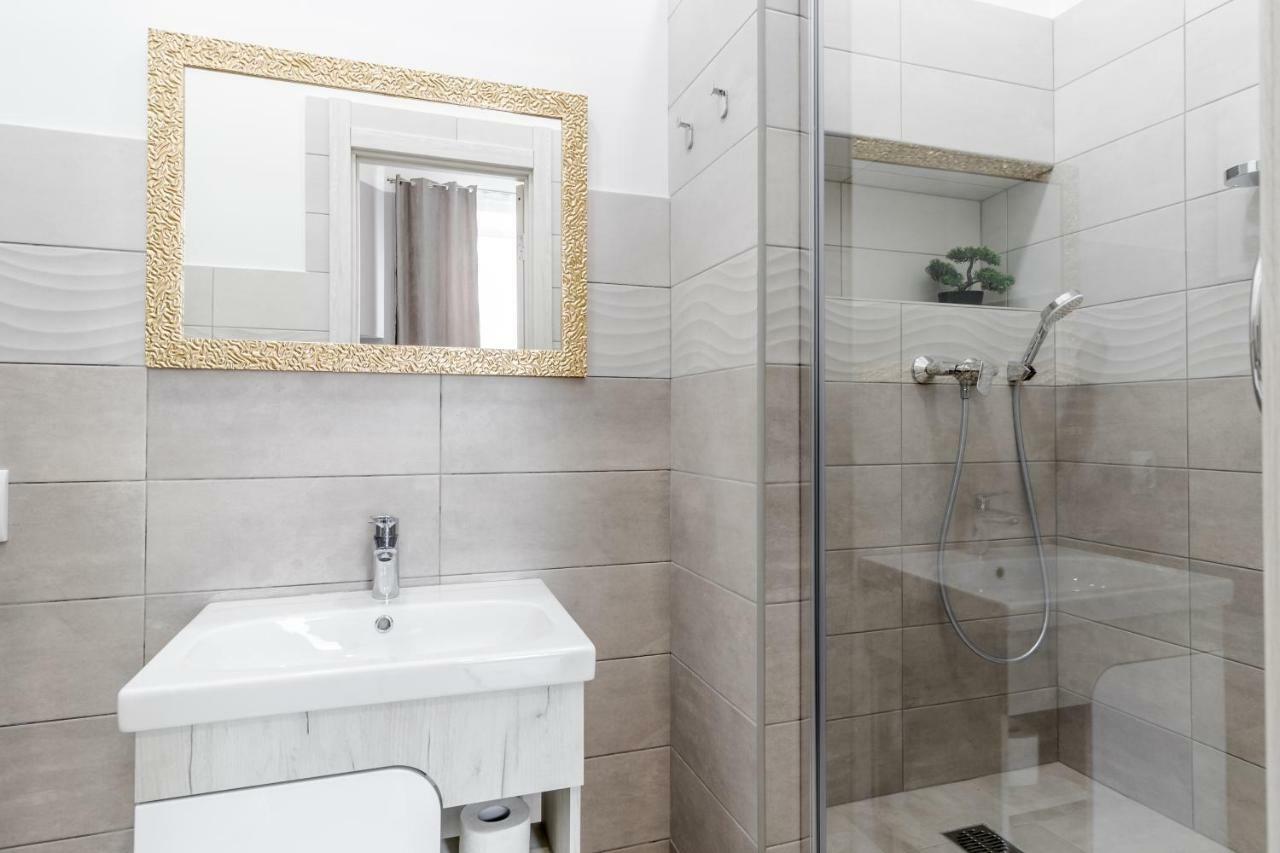 Midwheel Apartment 9 ลวีฟ ภายนอก รูปภาพ